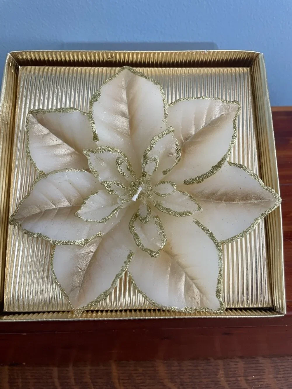 Set of 2 Poinsettia Candles Floating Cream Gold Glitter